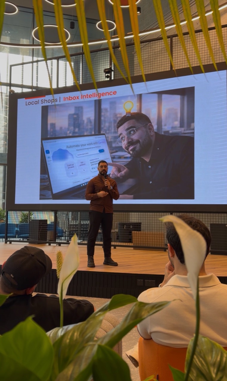 Ahmad presenting practical workflow ideas to a group